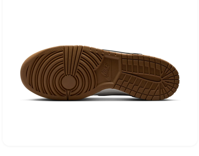 Nike Low-Top Sneakers – Off-White & Black with Gum-Colored Sole