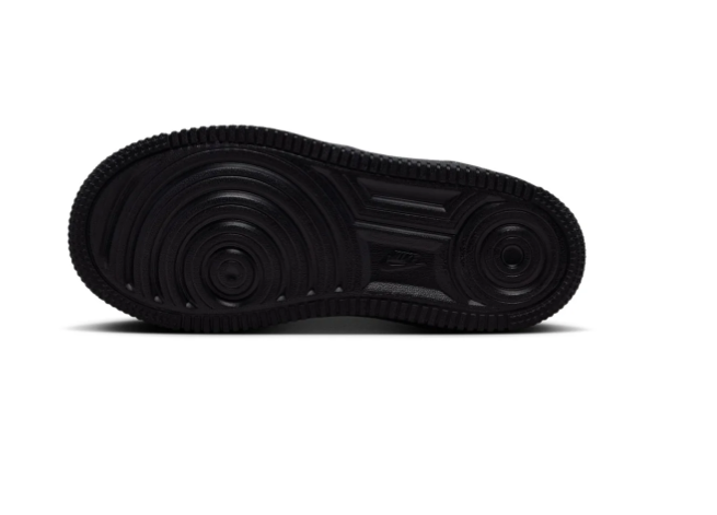 Nike Low-Top Sneakers – Black with Leopard-Print Swoosh