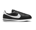 Nike Low-Top Sneakers – Black & White