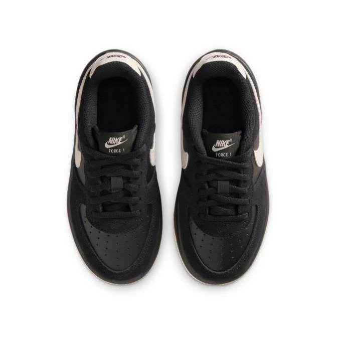 Nike Low-Top Sneakers – Black & Cream with Textured Details