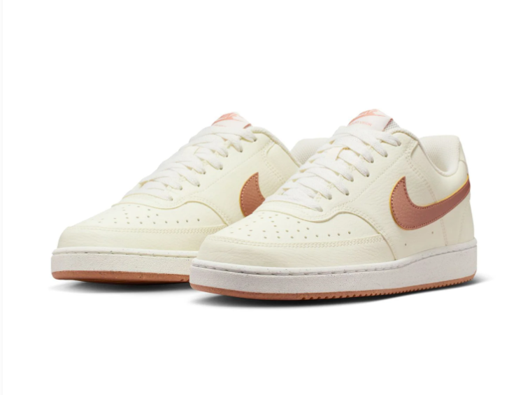 Nike Low-Top Sneakers – Cream & Rose Pink