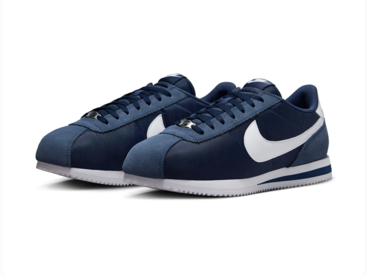 Nike Low-Top Sneakers – Navy & White