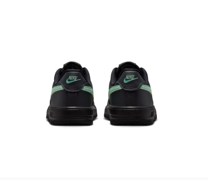 Nike Low-Top Sneakers – Black with Mint Green Swoosh