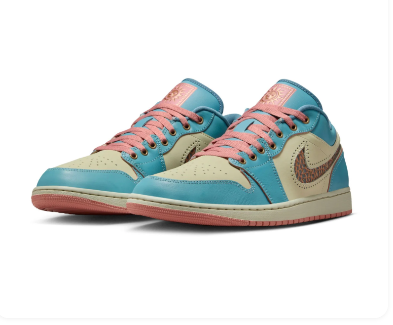 Nike Low-Top Sneakers – Teal, Cream & Pink