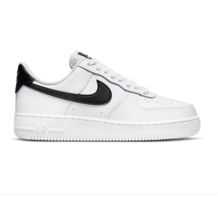 Nike Low-Top Sneakers – White & Black