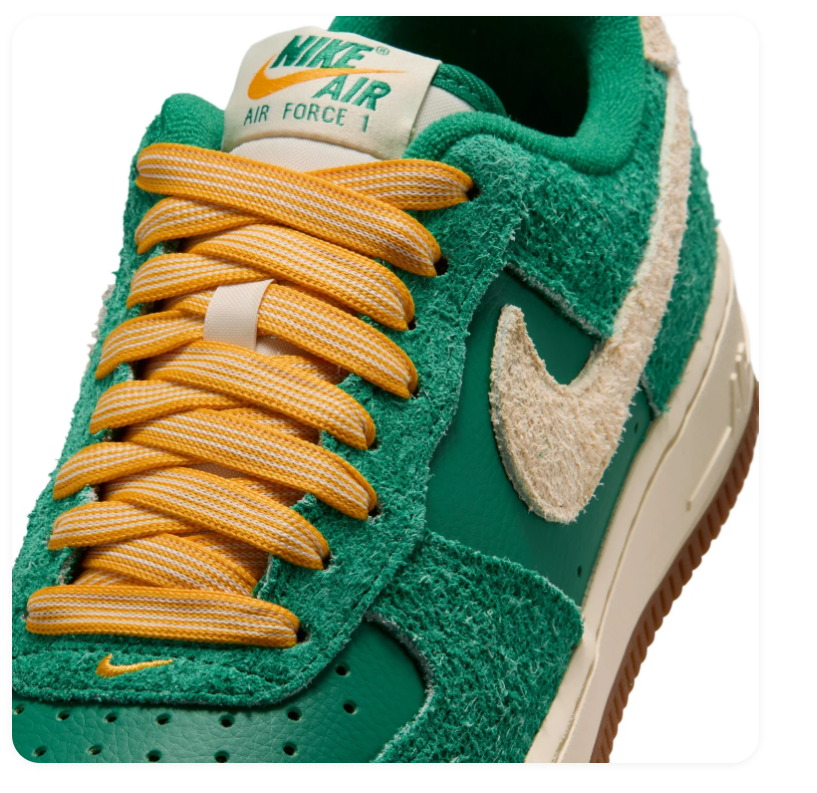 Nike Low-Top Sneakers – Green & Cream with Yellow Laces