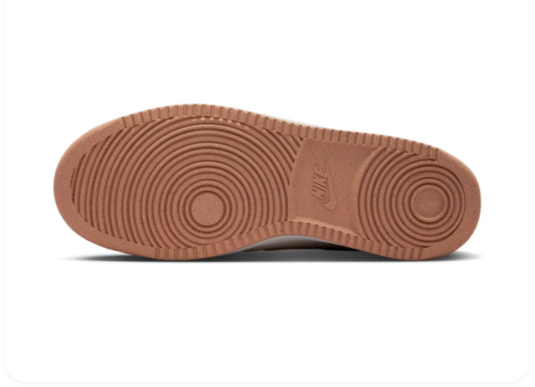Nike Low-Top Sneakers – Cream & Rose Pink