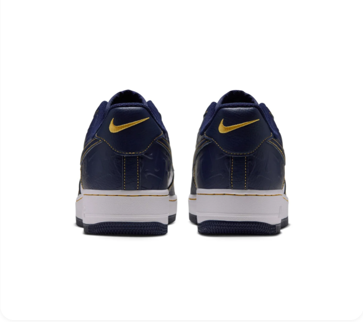 Nike Low-Top Sneakers – Navy & White with Yellow Stitching