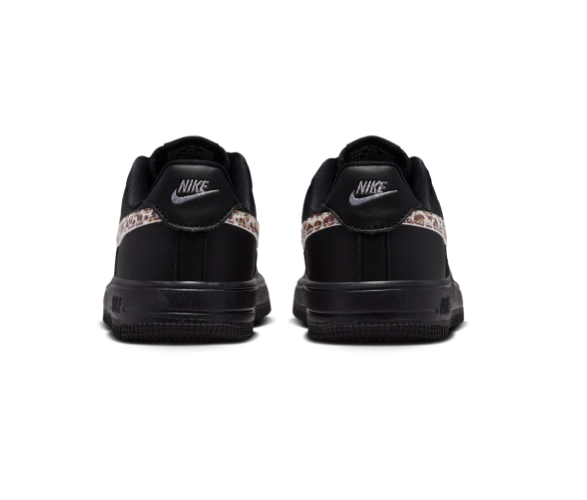 Nike Low-Top Sneakers – Black with Leopard-Print Swoosh