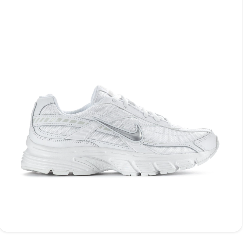 Nike Sneakers – White & Silver