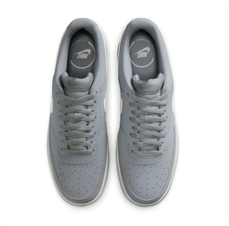 Nike Low-Top Sneakers – Light Grey & White