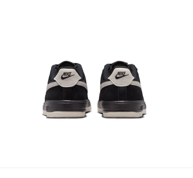 Nike Low-Top Sneakers – Black & Cream with Textured Details