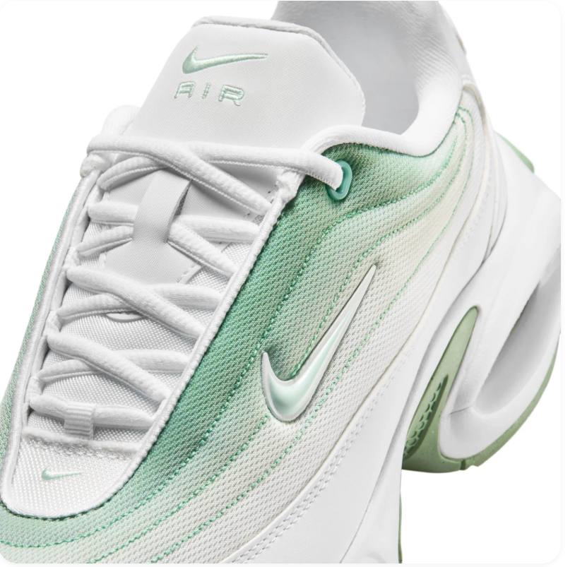 Nike Air Max Sneakers – White & Mint Green